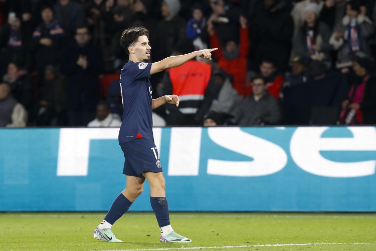 星空体育APP-维蒂尼亚对阵葡体带球推进46次,创造本赛季欧冠单场纪录